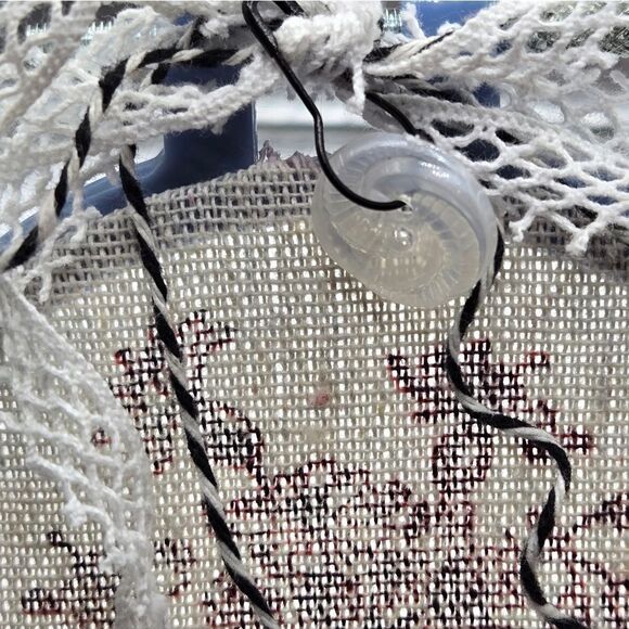 "5/$25" Small Baby Blue Embroidery Hoop Red Floral Muslem Lace Wall Art - Picture 3 of 4